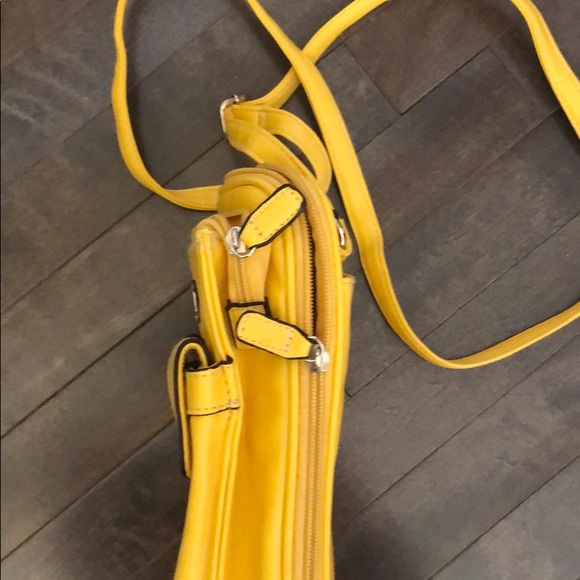 Strada yellow leather handbag purse - Picture 6 of 8